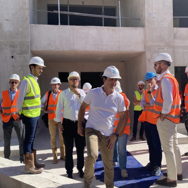 Visite de projet avec la présence du Maire de Villeurbanne Cédric Van Styvendael